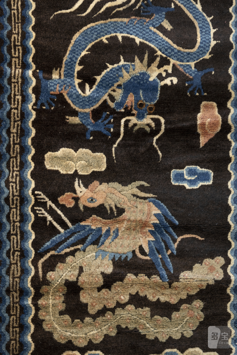A pair of dragon rugs - 图3
